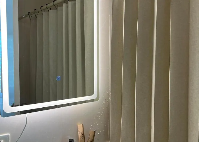 Charming 2-br In Bgc Apartment Manila