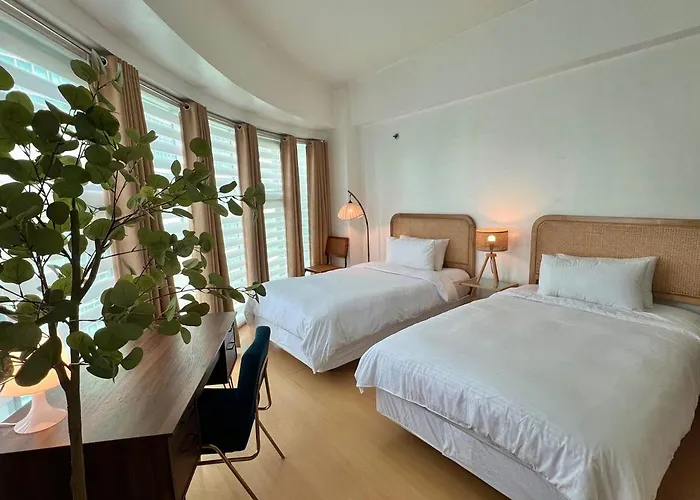 Apartment Charming 2-br In Bgc