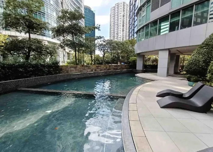 Apartment Charming 2-br In Bgc